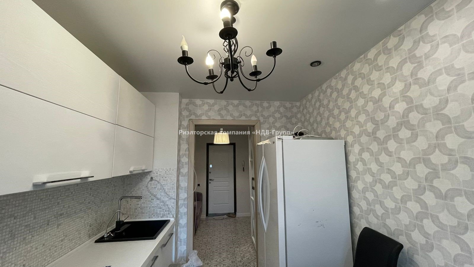 3 комн. квартира, Амурский б-р, 18