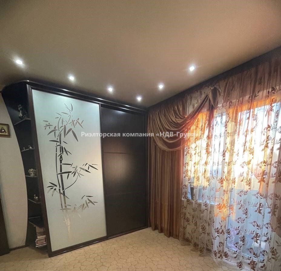 3 комн. квартира, Гамарника ул., 64