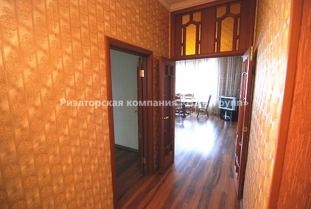 2 комн. квартира, Шеронова ул., 103