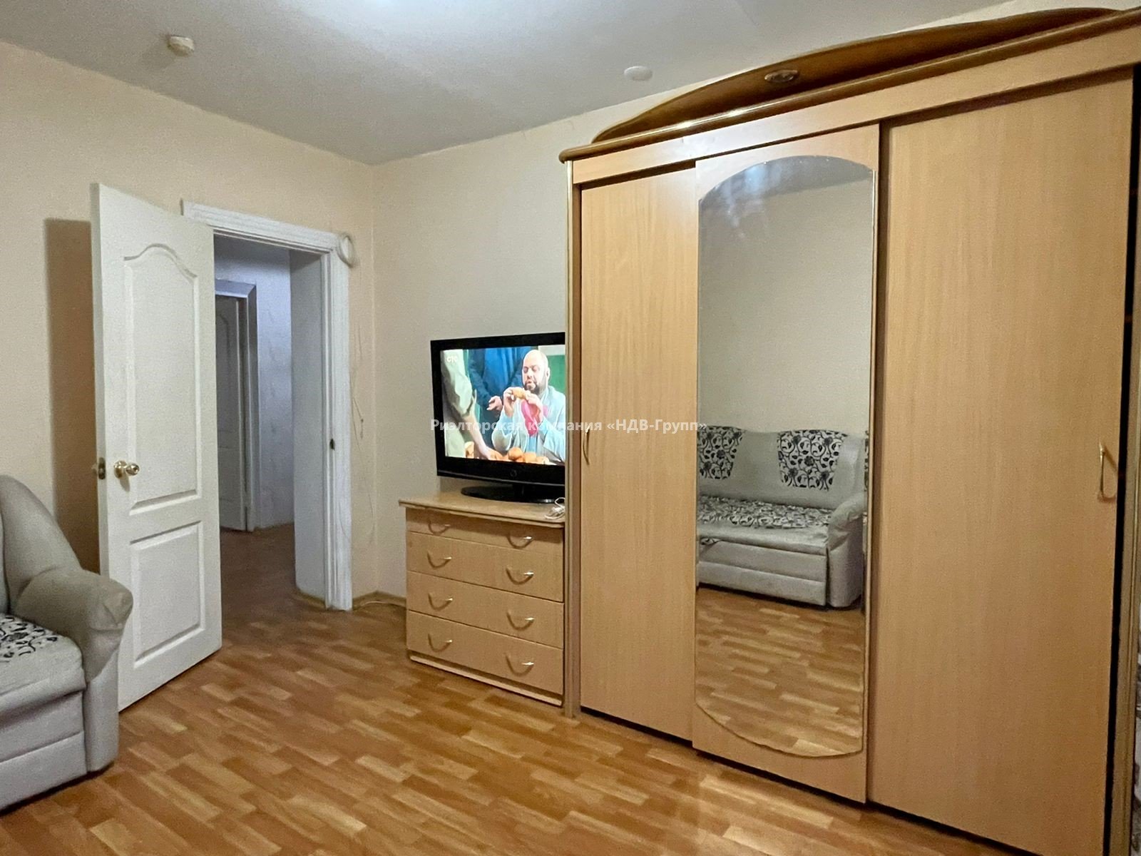 2 комн. квартира, Большая ул., 105