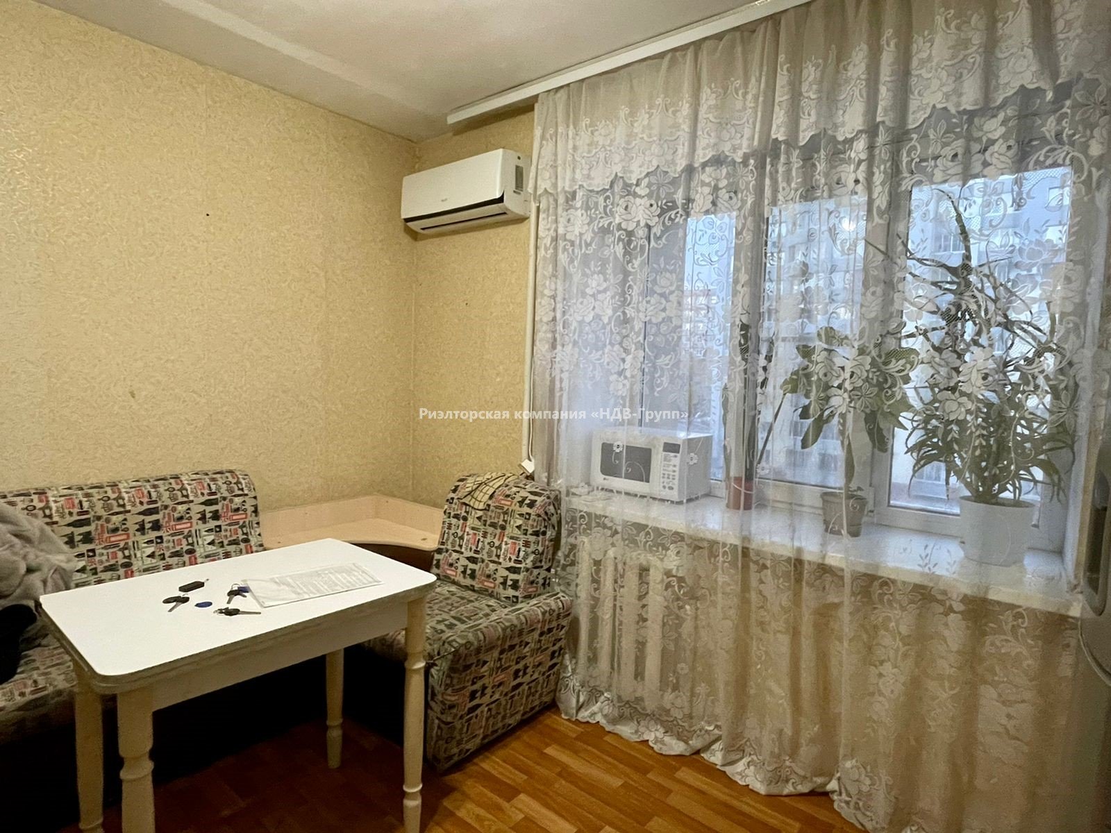 2 комн. квартира, Большая ул., 105