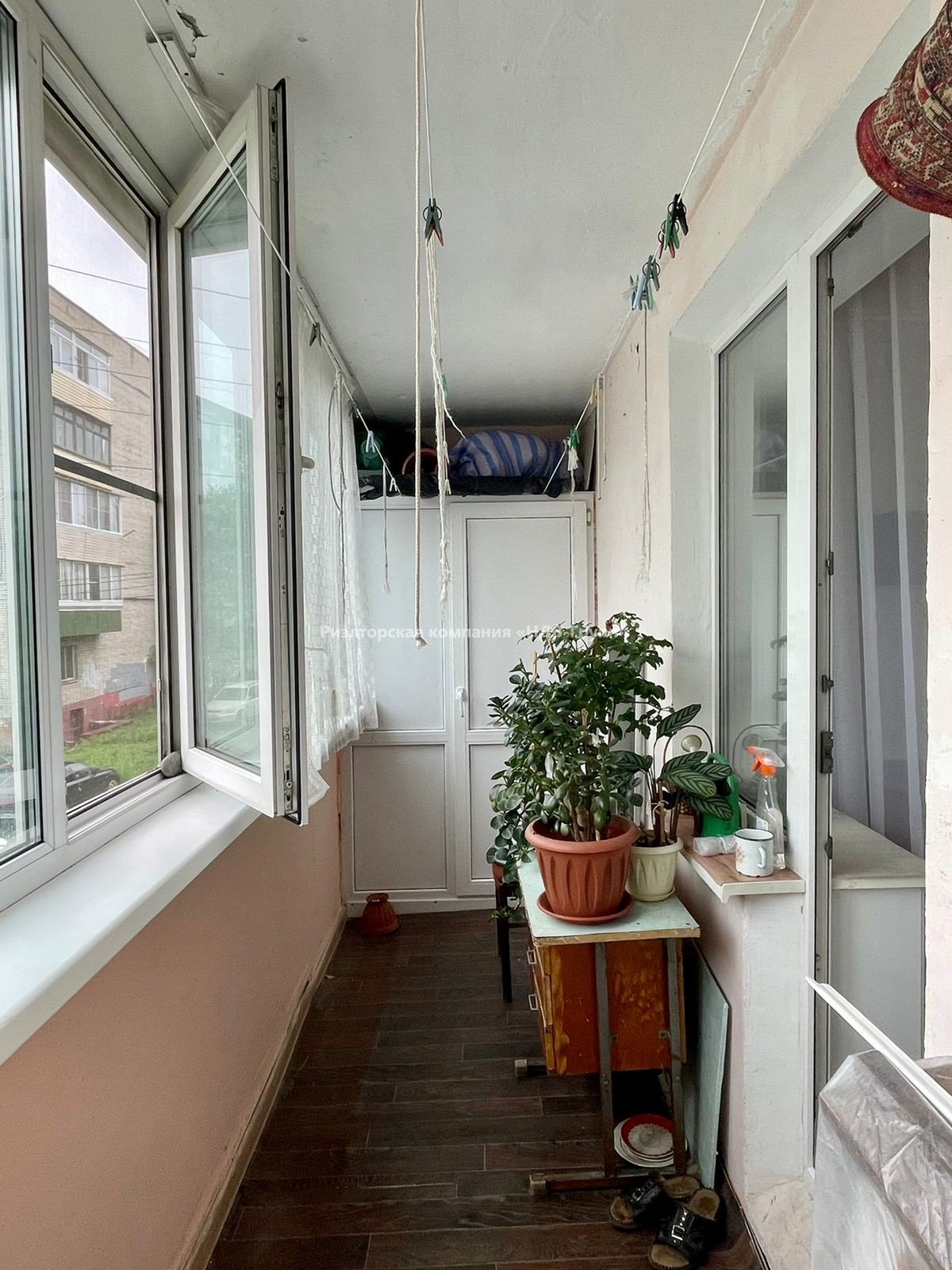 2 комн. квартира, Ладожская ул., 25