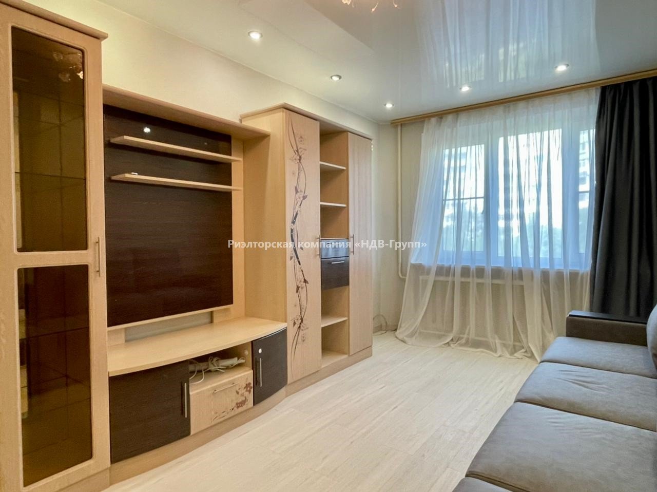 3 комн. квартира, Оборонная ул., 8б
