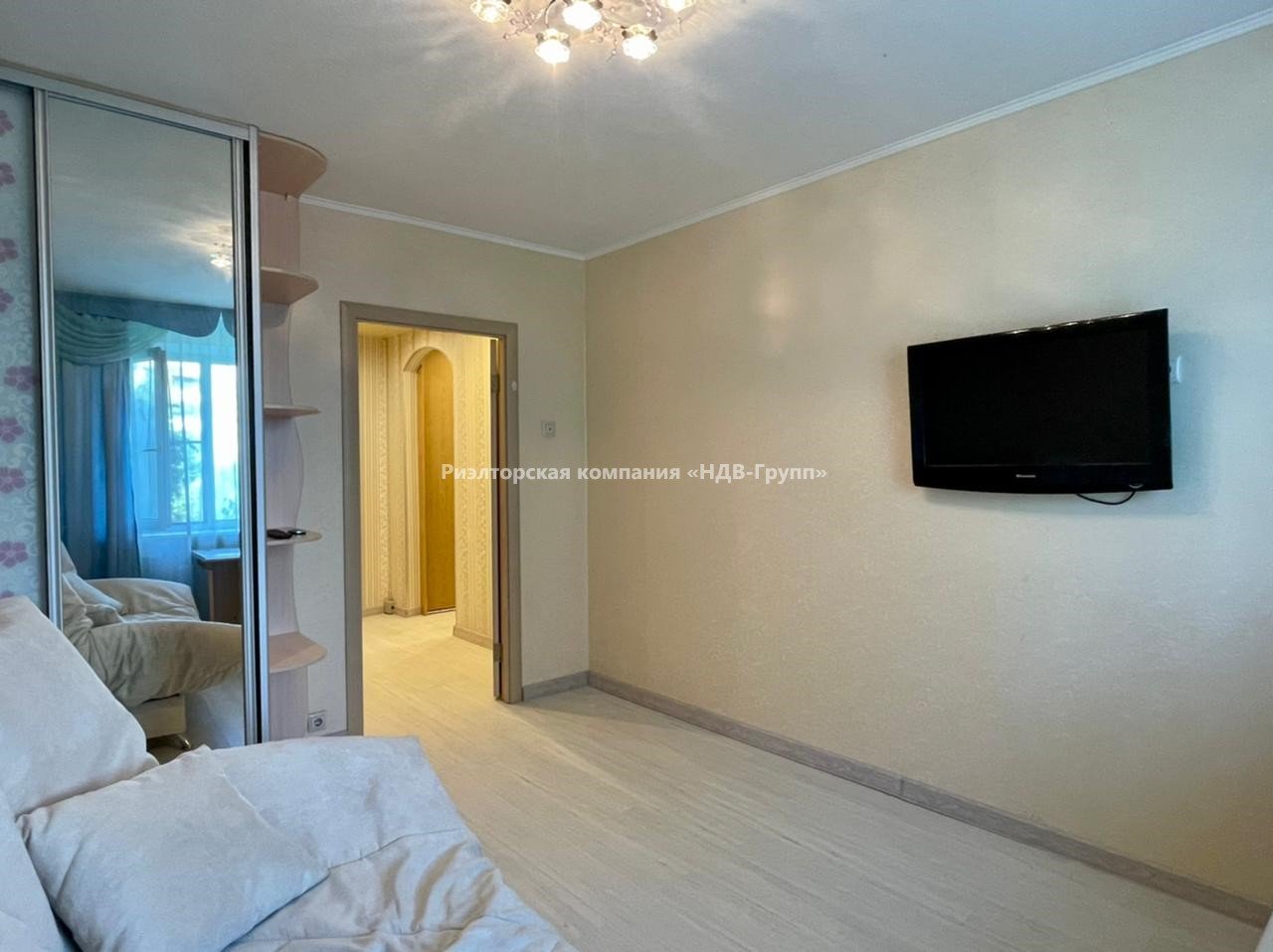 3 комн. квартира, Оборонная ул., 8б