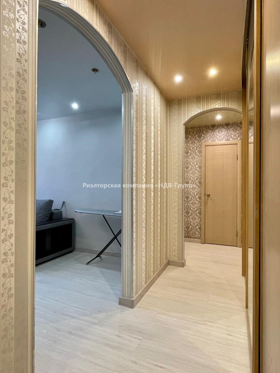 3 комн. квартира, Оборонная ул., 8б
