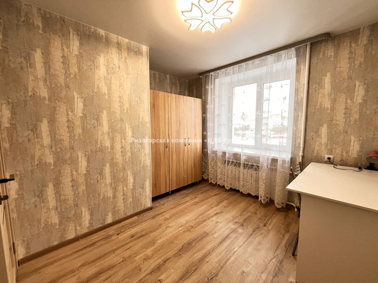 3 комн. квартира, Амурский б-р, 62