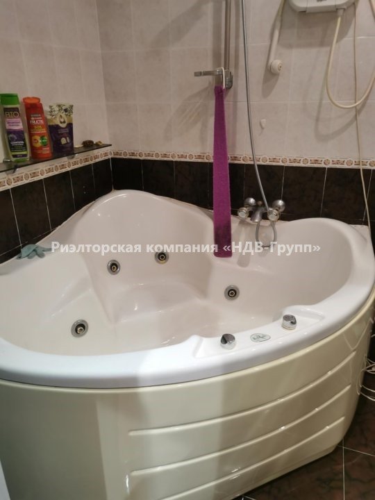 4 комн. квартира, Саратовская ул., 10а