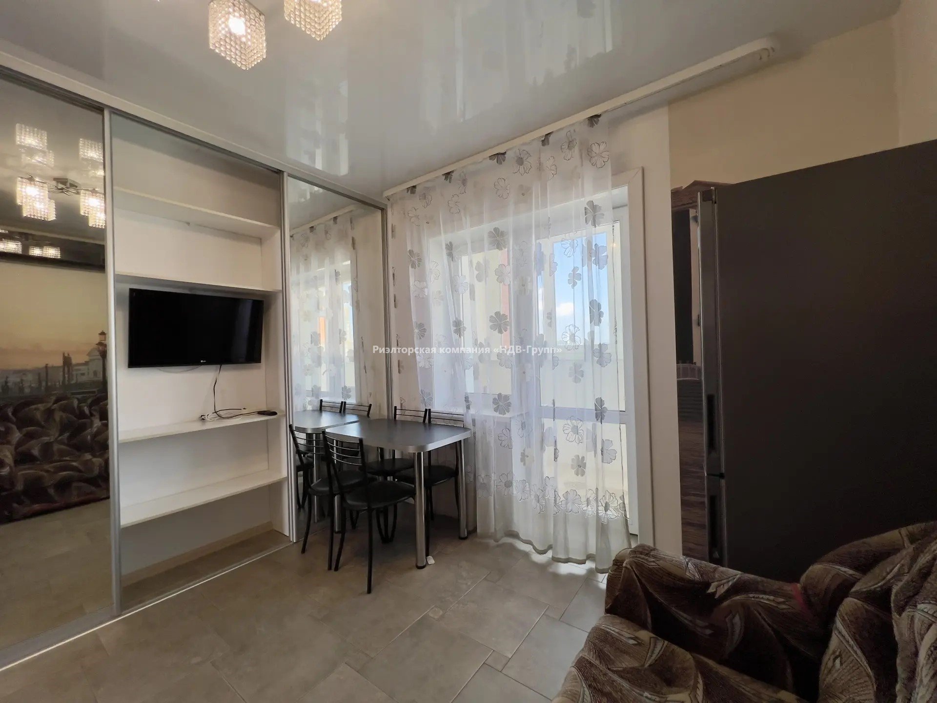 2 комн. квартира, Гамарника ул., 8