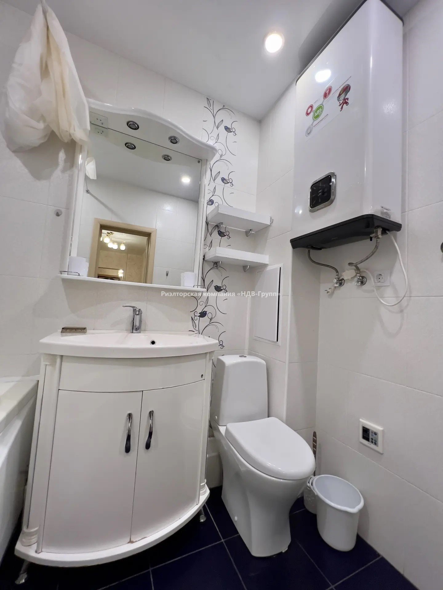 2 комн. квартира, Гамарника ул., 8