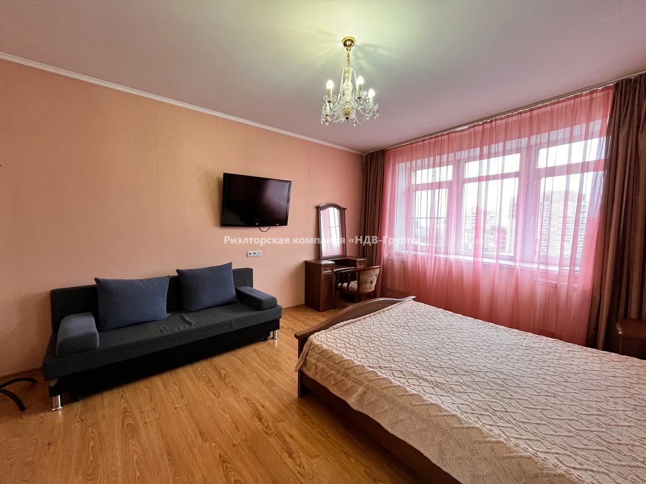3 комн. квартира, Волочаевская ул., 87